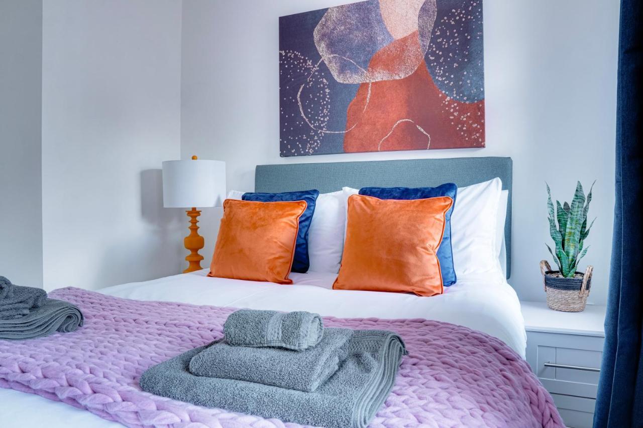Modern 2 Bedroom Flat - 15 Minutes To Liverpool Биркенхед Екстериор снимка